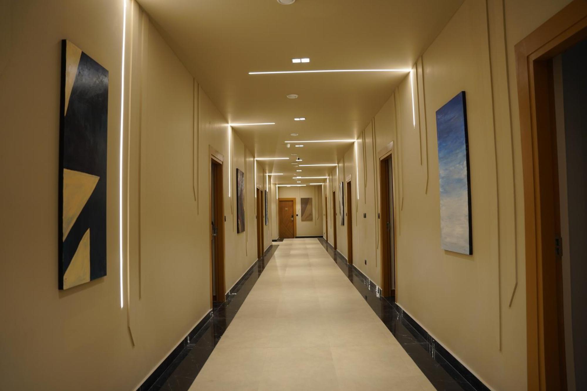 The Continental Inn & Suites Maisur Dış mekan fotoğraf